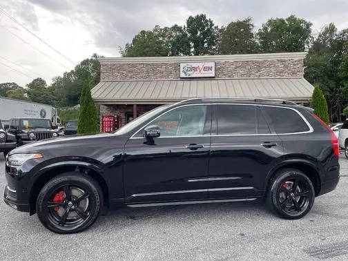 2017 Volvo XC90 Momentum AWD photo