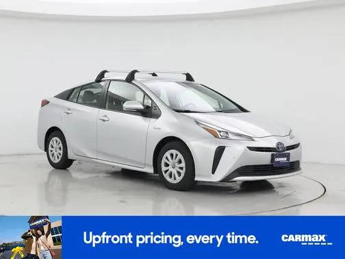 2016 Toyota Prius Two FWD photo
