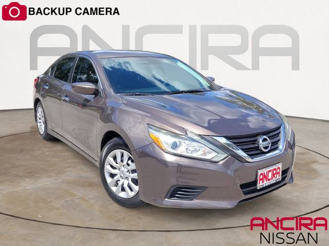 2016 Nissan Altima 2.5 FWD photo