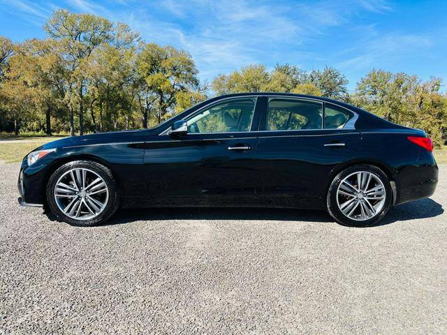 2016 Infiniti Q50 3.0t Premium RWD photo