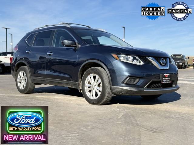 2016 Nissan Rogue SV FWD photo