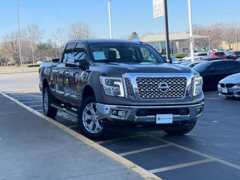 2016 Nissan Titan XD SL 4WD photo