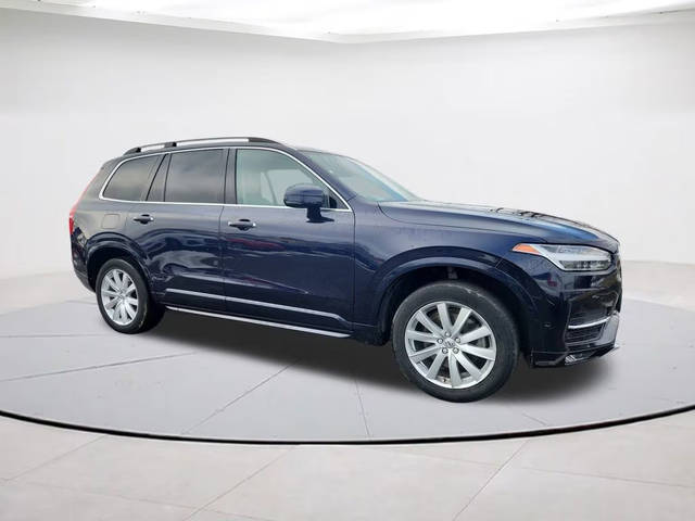 2017 Volvo XC90 Momentum AWD photo