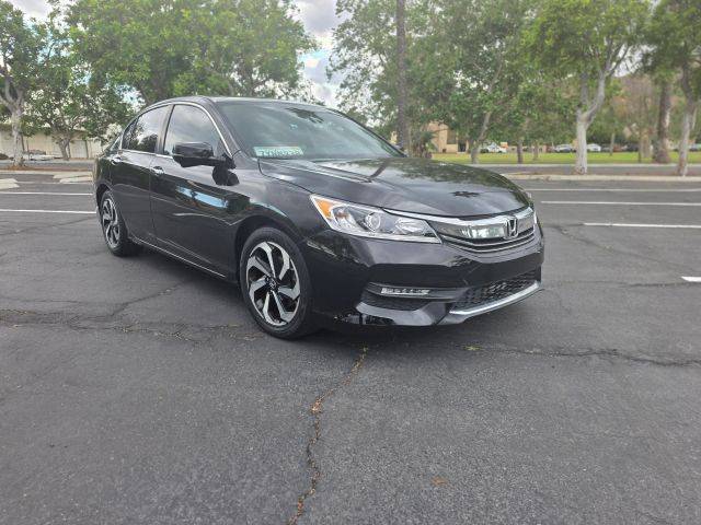 2017 Honda Accord EX-L FWD photo