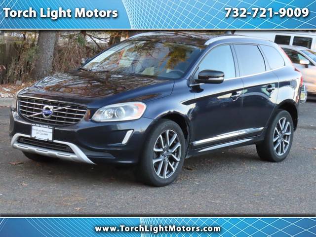 2017 Volvo XC60 Dynamic AWD photo