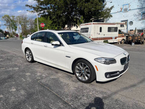 2016 BMW 5 Series 528i xDrive AWD photo