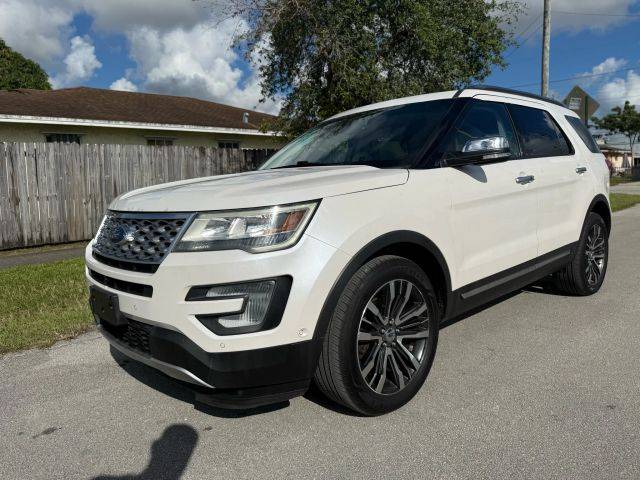 2017 Ford Explorer Platinum 4WD photo