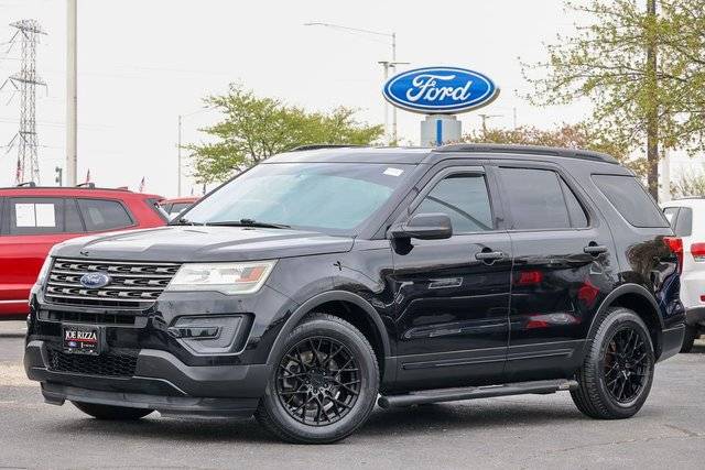 2017 Ford Explorer Base FWD photo