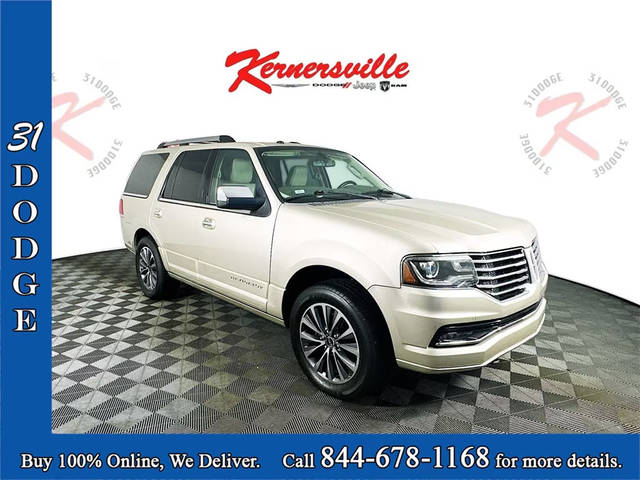 2017 Lincoln Navigator Select RWD photo