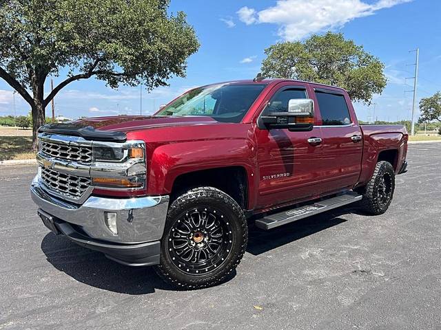 2017 Chevrolet Silverado 1500 LT RWD photo