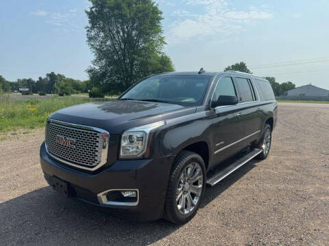 2016 GMC Yukon XL Denali 4WD photo