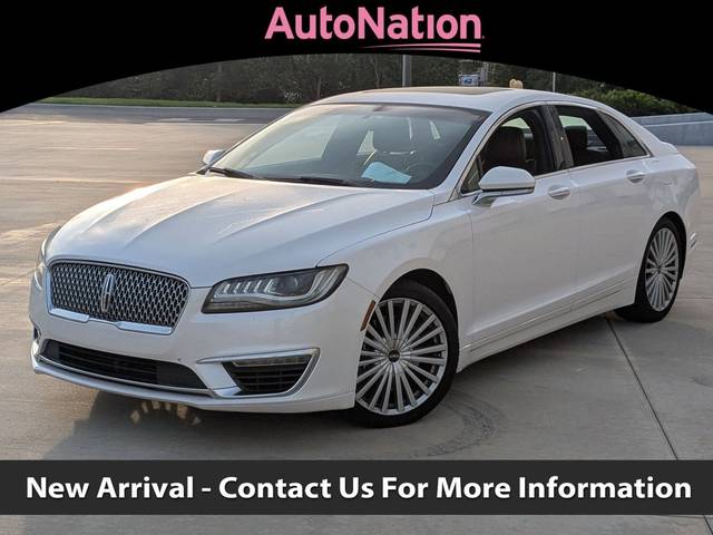 2017 Lincoln MKZ Reserve FWD photo