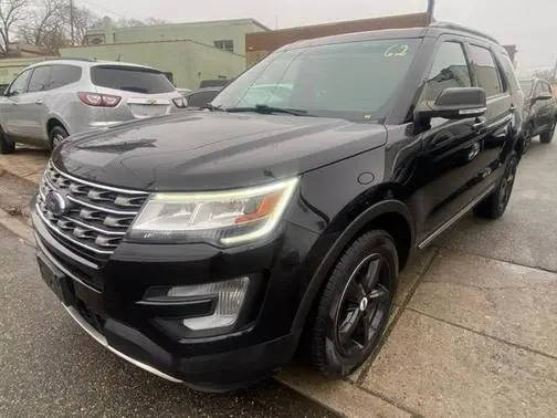 2017 Ford Explorer XLT 4WD photo