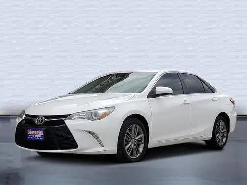 2017 Toyota Camry SE FWD photo