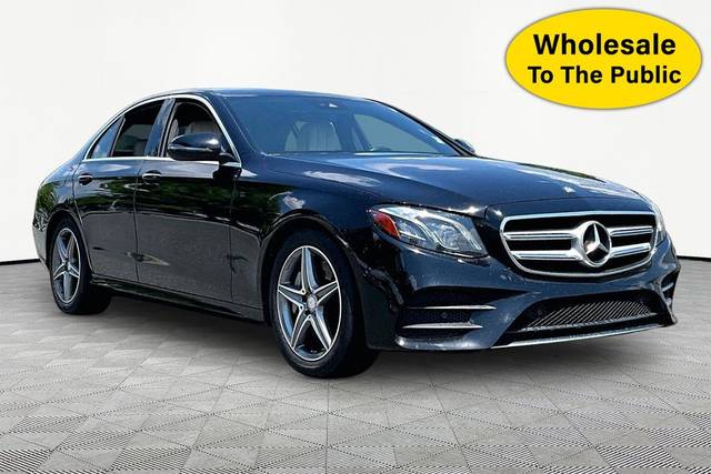 2017 Mercedes-Benz E-Class E 300 Sport RWD photo
