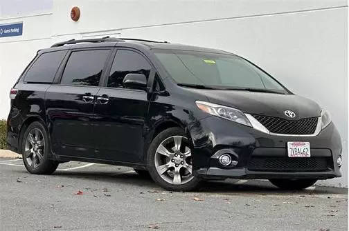 2016 Toyota Sienna SE Premium FWD photo