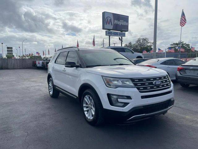 2016 Ford Explorer XLT FWD photo
