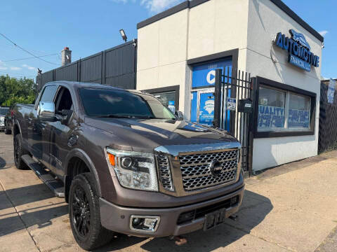 2016 Nissan Titan XD Platinum Reserve 4WD photo