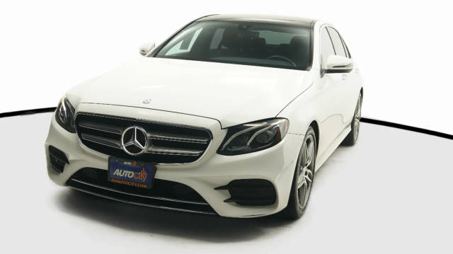 2017 Mercedes-Benz E-Class E 300 Sport RWD photo