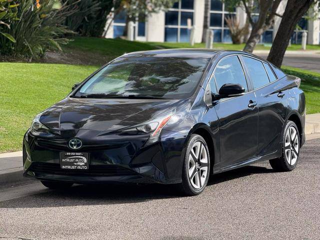 2016 Toyota Prius Two FWD photo