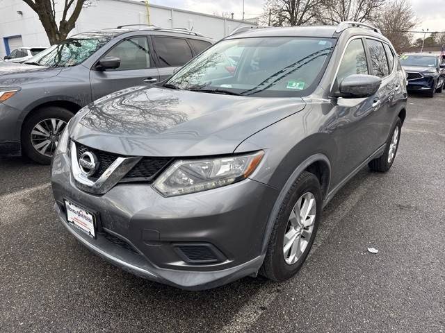 2016 Nissan Rogue SV FWD photo