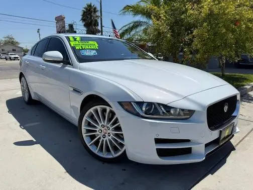 2017 Jaguar XE 35t First Edition RWD photo