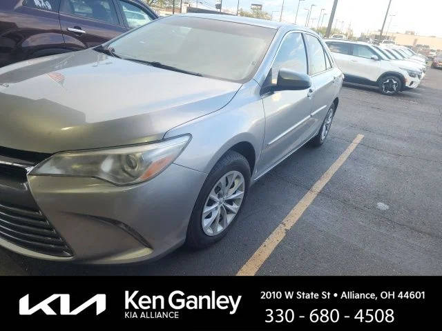 2017 Toyota Camry LE FWD photo