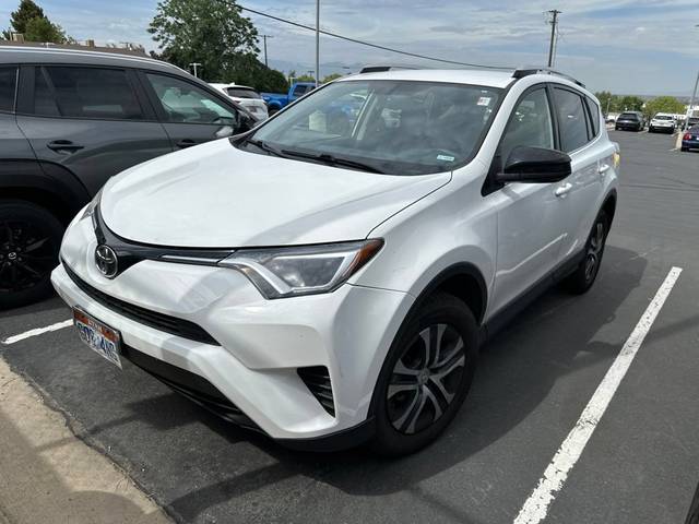 2016 Toyota RAV4 LE AWD photo
