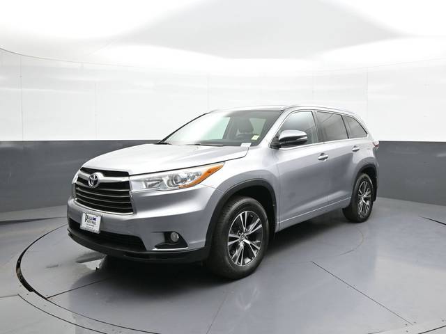 2016 Toyota Highlander XLE AWD photo