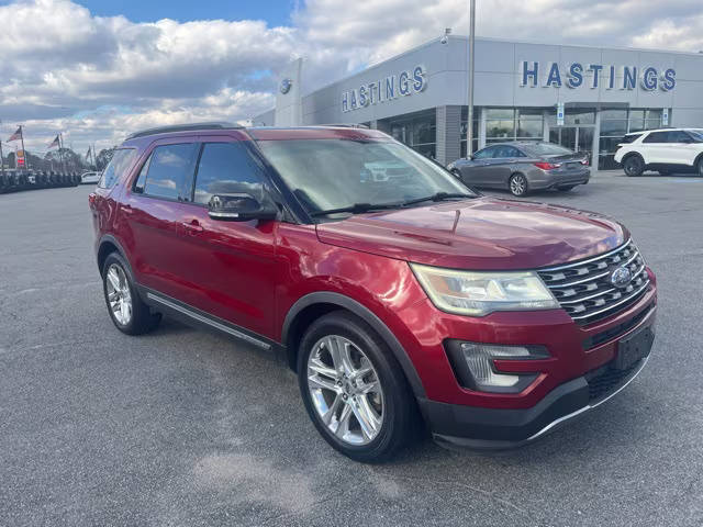 2017 Ford Explorer XLT FWD photo