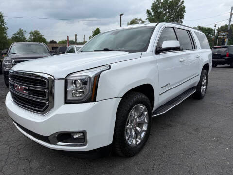 2016 GMC Yukon XL SLT 4WD photo