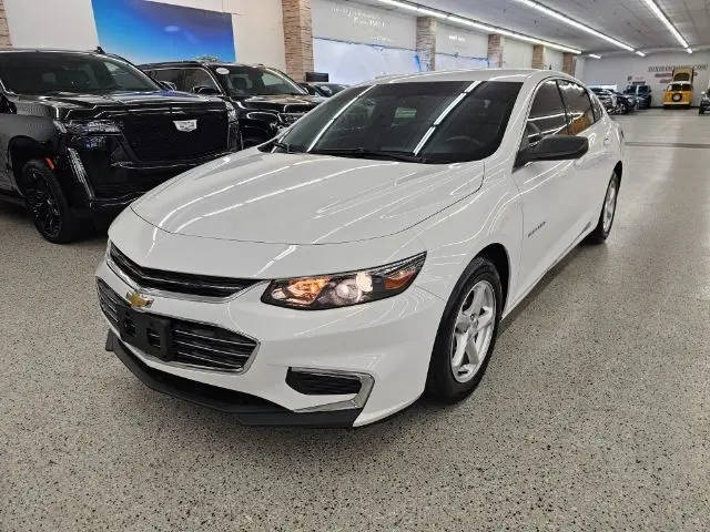 2016 Chevrolet Malibu LS FWD photo