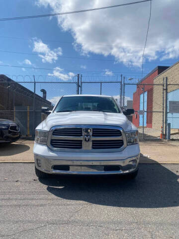 2016 Ram 1500 Big Horn 4WD photo