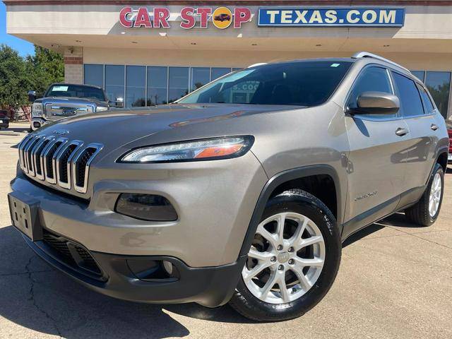 2017 Jeep Cherokee Latitude FWD photo