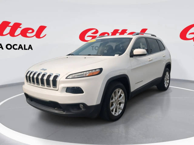 2017 Jeep Cherokee Latitude FWD photo