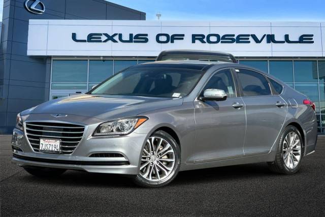 2015 Hyundai Genesis 3.8L RWD photo