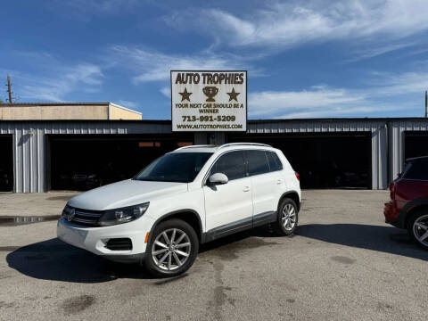 2017 Volkswagen Tiguan Wolfsburg Edition FWD photo