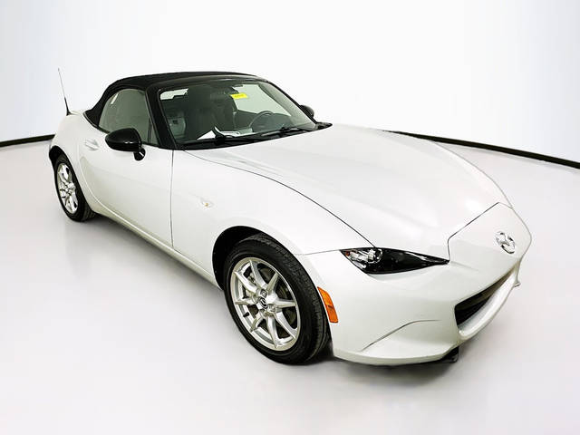 2016 Mazda MX-5 Miata Sport RWD photo