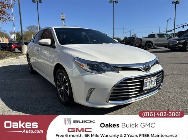 2016 Toyota Avalon XLE Premium FWD photo