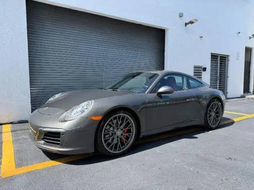 2017 Porsche 911 Carrera S RWD photo