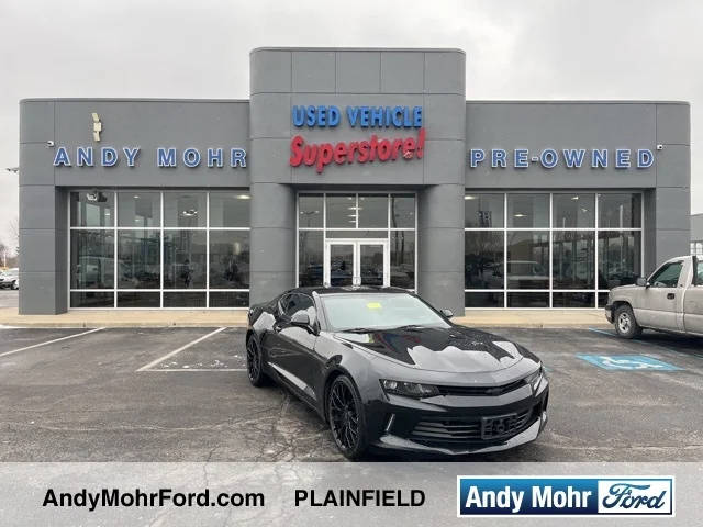 2017 Chevrolet Camaro 1LT RWD photo