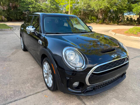 2017 MINI Cooper Clubman Cooper S FWD photo