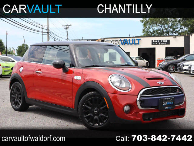 2016 MINI Hardtop 2 Door S FWD photo