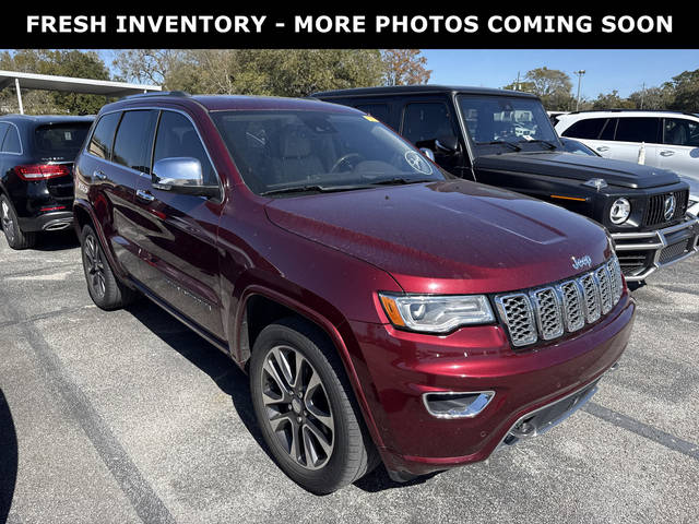 2017 Jeep Grand Cherokee Overland RWD photo