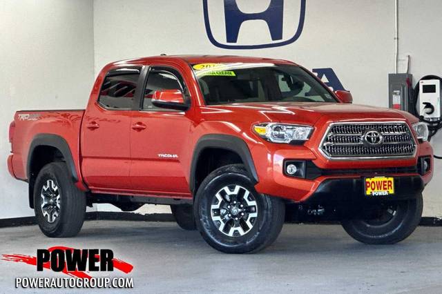 2017 Toyota Tacoma SR 4WD photo