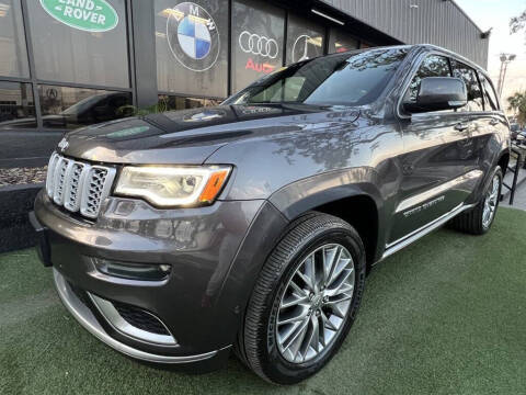 2017 Jeep Grand Cherokee Summit 4WD photo