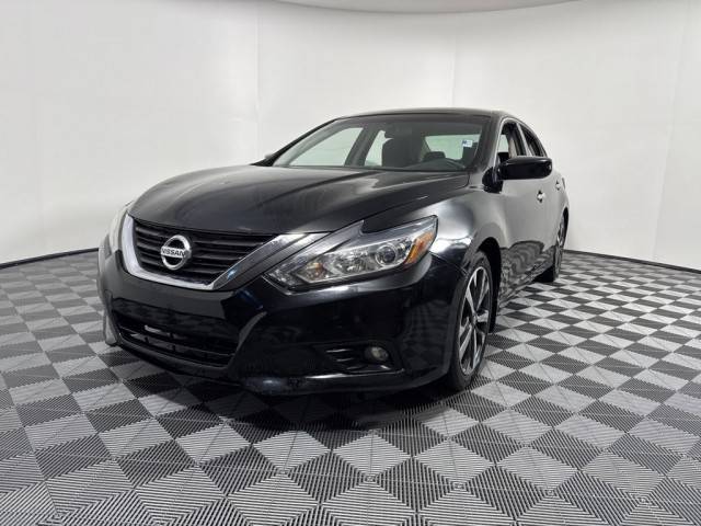 2016 Nissan Altima 2.5 SR FWD photo