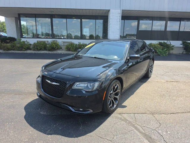 2016 Chrysler 300 300S RWD photo