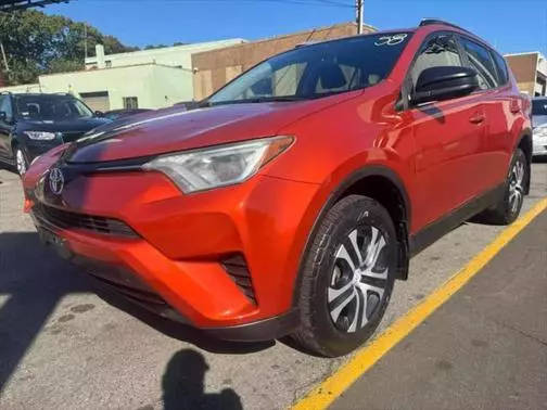 2016 Toyota RAV4 LE AWD photo