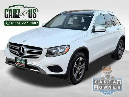 2017 Mercedes-Benz GLC-Class GLC 300 AWD photo